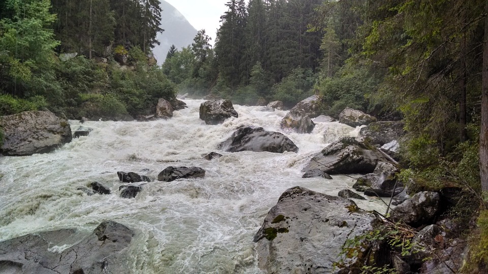 white-water-479828_960_720