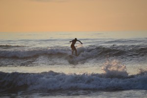 surfing-1171078_960_720