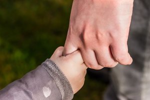hands-1797401__340